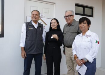 Gobernador Rocha encabeza la entrega de las primeras viviendas para el Bienestar en Los Mochis