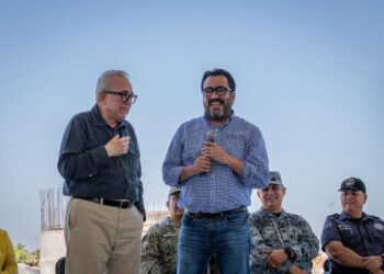 Participa Juan de Dios Gámez Mendívil en arranque del Operativo de Semana Santa en playa Bellavista, Guasave