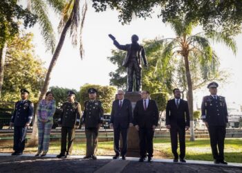 Gobernador Rocha encabeza acto conmemorativo del 220 aniversario del natalicio de Benito Juárez