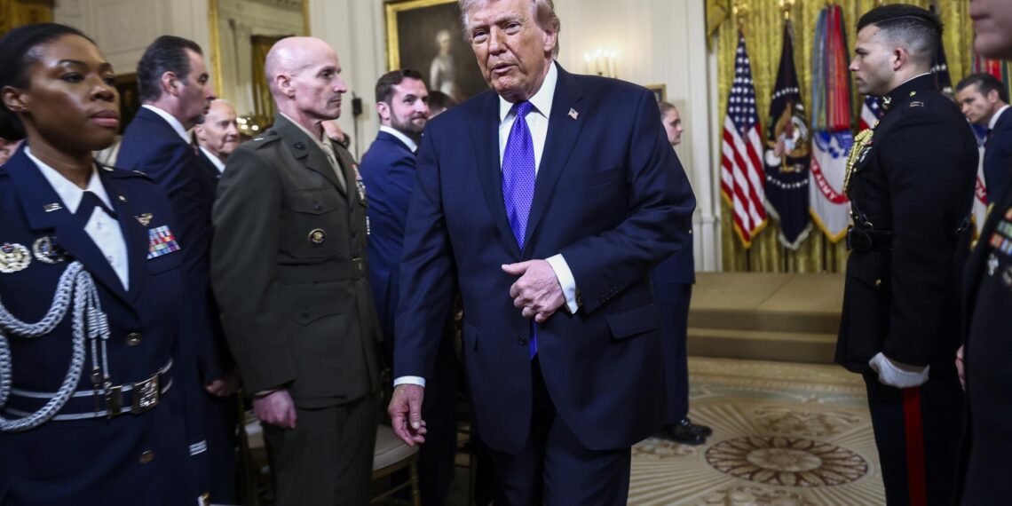 Trump dice que “pronto” sabrán cual sera su represalia por el ataque a su embajada en Riad