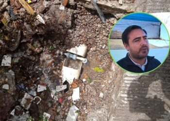 Atiende sindicatura de Topolobampo reporte de vecinos del barrio Plaza