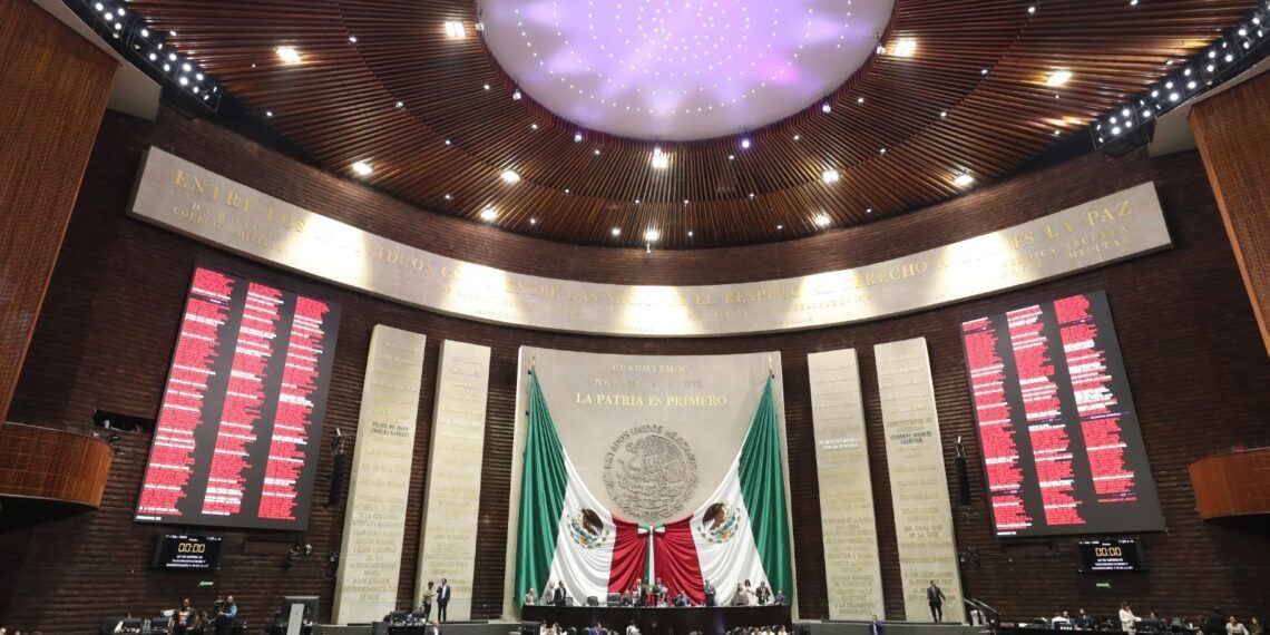 Pedro Hiram, estudiante de Ciencias de la Comunicación de la UAS, representará a Sinaloa en el Segundo Parlamento Juvenil en el Congreso de la Unión