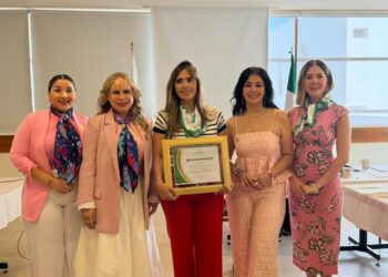 AMMJE impulsa el desarrollo personal y empresarial con la conferencia “Definiendo tu marca personal”