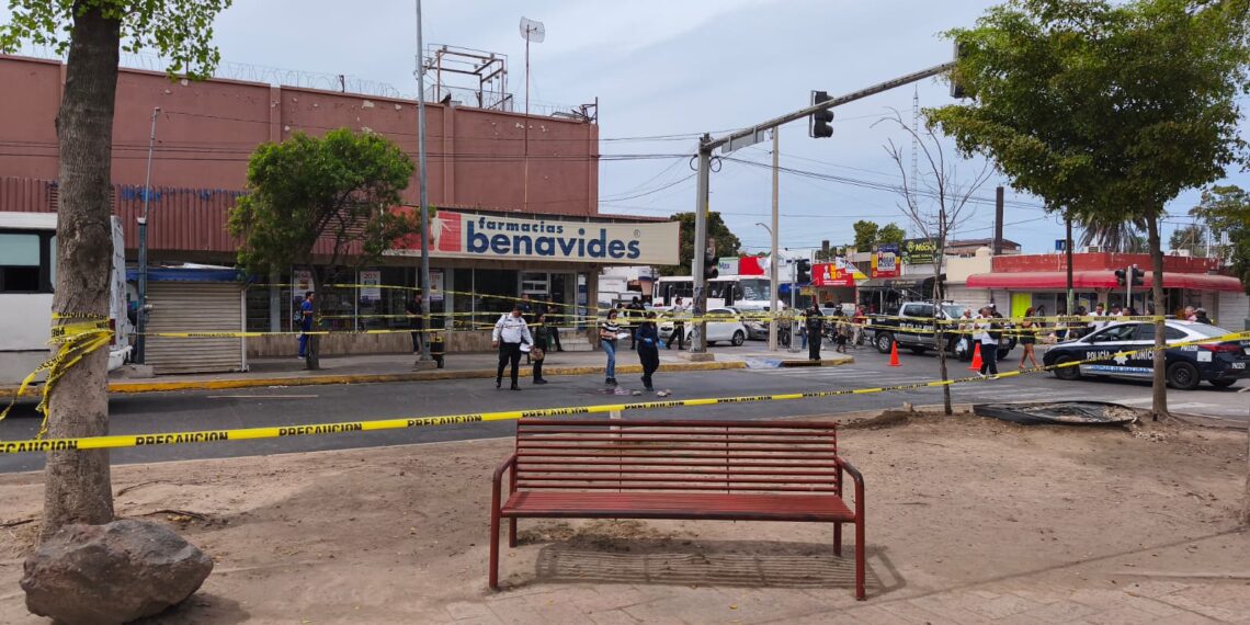 Pierde la vida adulto mayor en Los Mochis tras ser arrollado por un camión