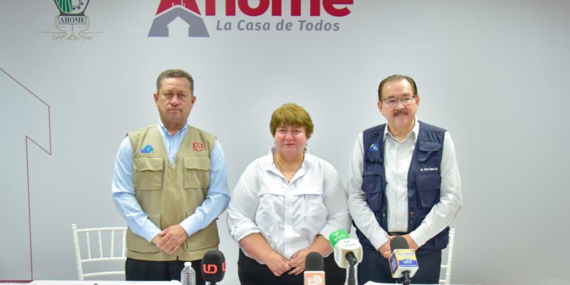 Autoridades anuncian compaña antirrábica para proteger la salud pública y bienestar animal en Ahome