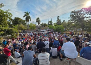 Colectivo de Ex Trabajadores del Ingenio azucarero exigen inmediata destitución de la Jueza Sexto de Distrito en el Estado de Sinaloa ante el Tribunal de Disciplina