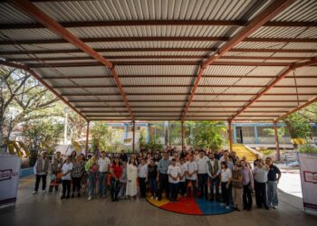 “Nosotros le apostamos mucho a mejorar las instalaciones de los planteles educativos”: Juan de Dios Gámez a la comunidad escolar del CAM 24