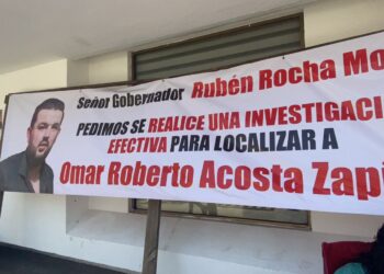 Exigen justicia para Omar: Familiares bloquean Vicefiscalía y lanzan llamado urgente al Gobernador Rubén Rocha Moya