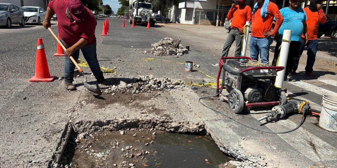 Ayuntamiento atienden afectación de estructura de pavimento en avenida Zaragoza