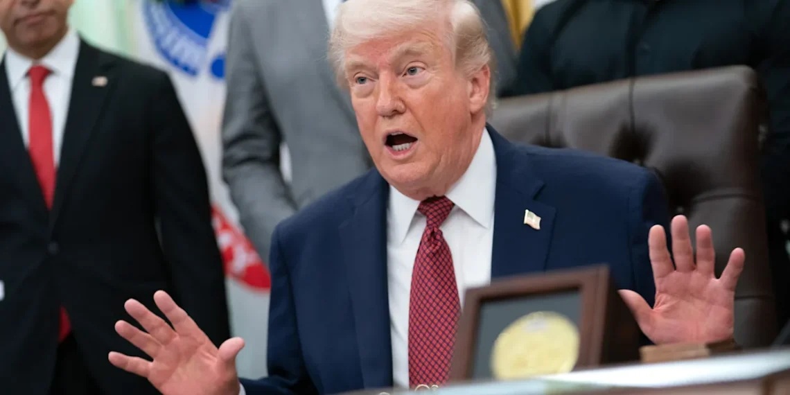 Trump: Irán está en “estado de colapso”, quieren reabrir Ormuz