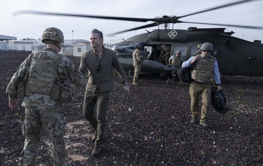 Estadounidenses se oponen a que Trump envíe tropas a Irán, según encuestas