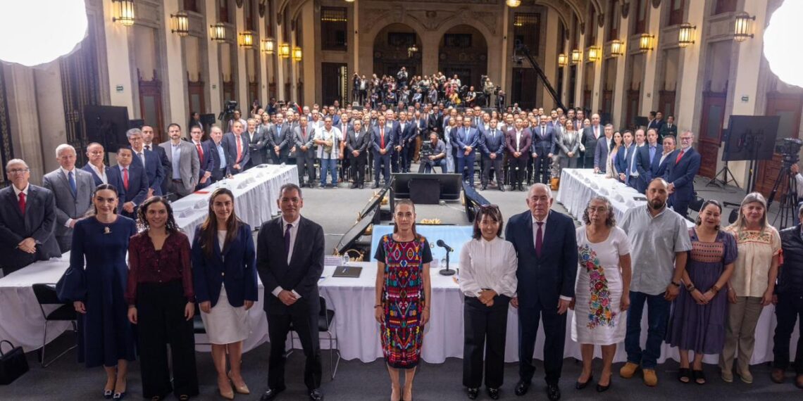 Vamos a garantizar la soberanía alimentaria: Presidenta Claudia Sheinbaum firma acuerdo para la creación del sistema de ordenamiento de la producción y comercialización del maíz blanco “precio justo”