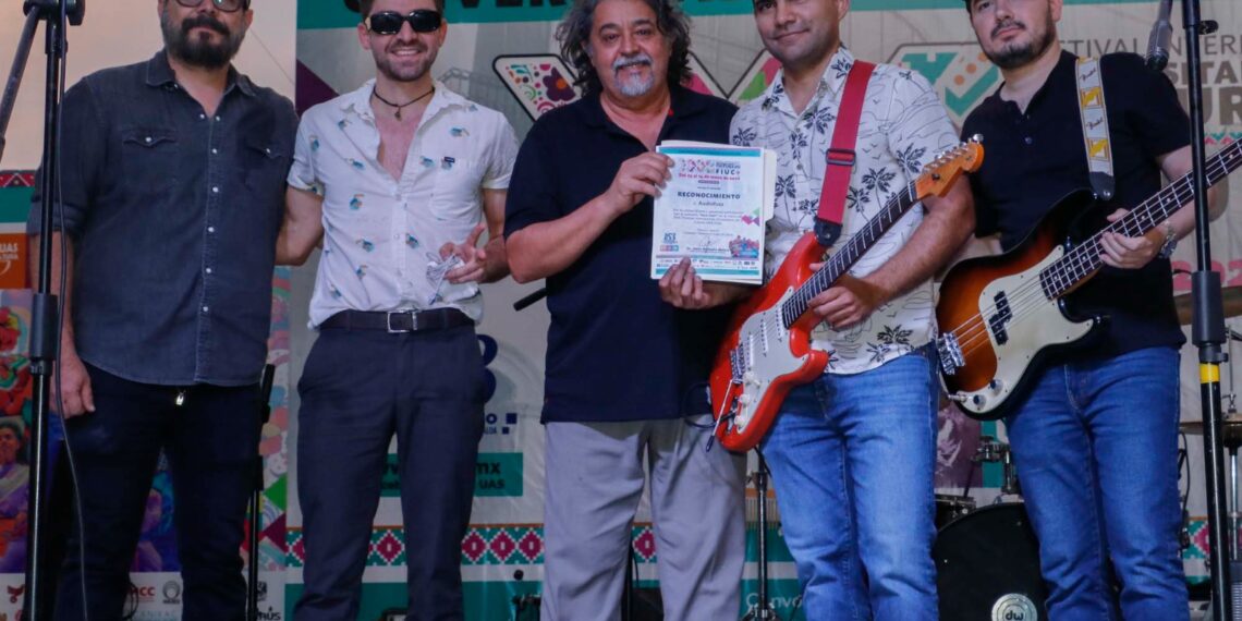 Audiofuzz y Aluxes cautivan en el Festival Internacional Universitario de la Cultura UAS 2026; rock alternativo y reggae vibran en el concierto “¡Qué calor!”