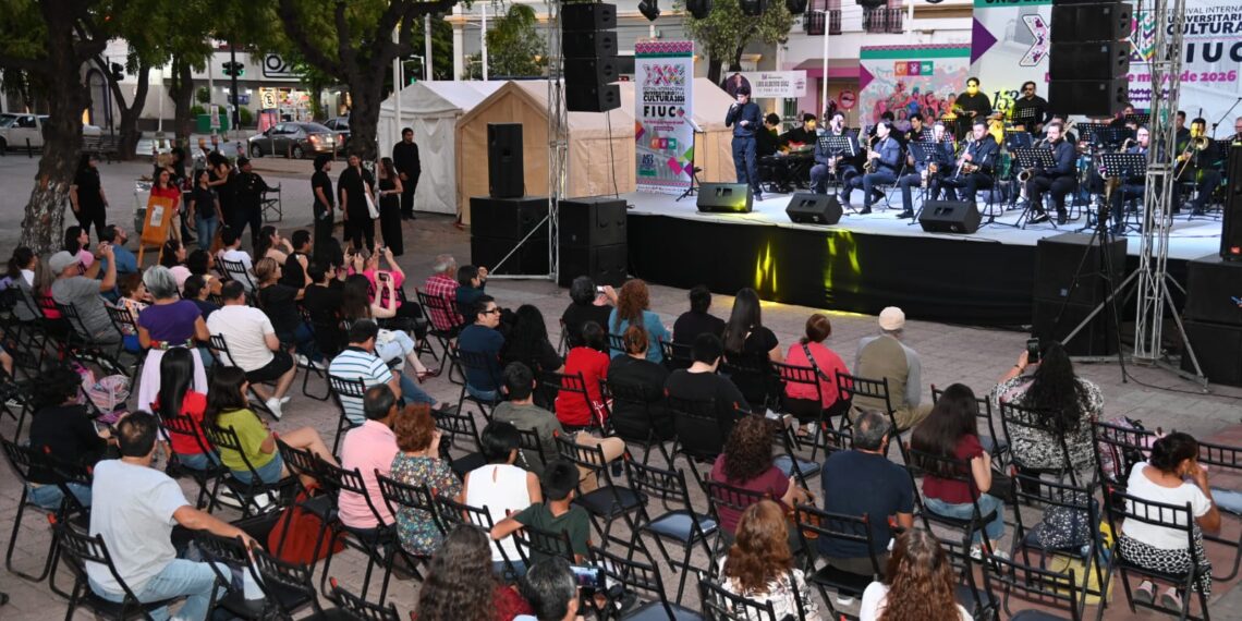 La UAS rinde homenaje a grandes maestros con el concierto “Íconos de la orquesta” en el marco del FIUC 2026; la Big Band Estudiantil de la UAS cautiva con un viaje sonoro del swing a la música latinoamericana