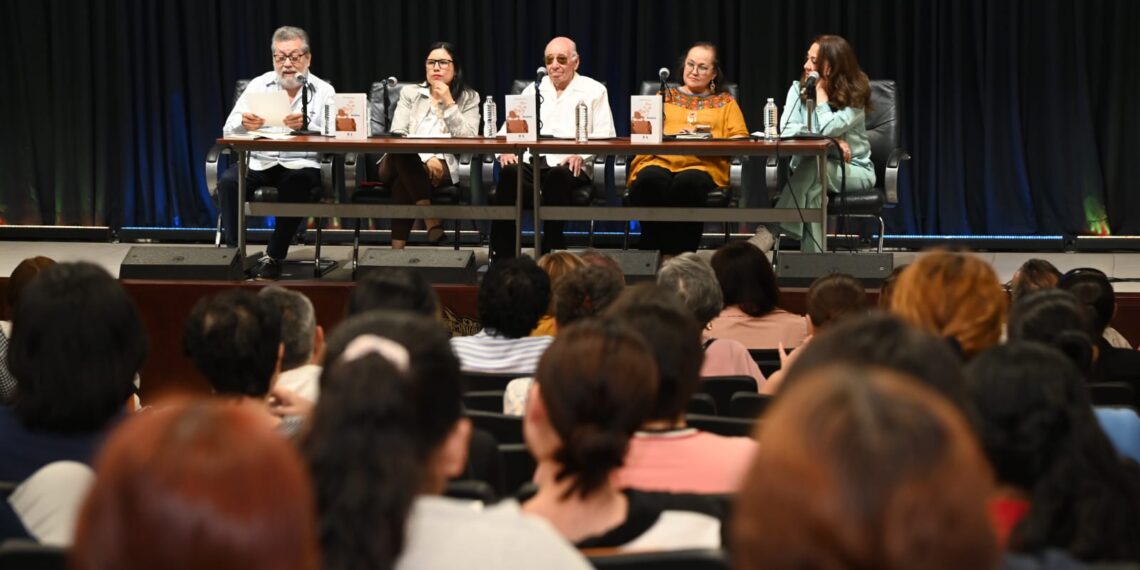 ¡Entre vivencias y medicina! Inmortalizan obra de Rafael Valdez Aguilar con nueva colección editorial de la UAS; presentan “Relatos”, en el marco del FIUC 2026