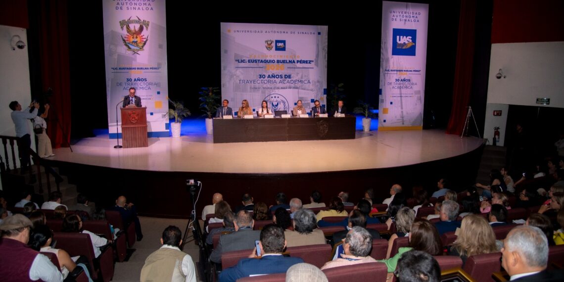 Académicos de la UAS distinguidos con el galardón “Lic. Eustaquio Buelna Pérez”, comparten el orgullo de dedicar tres décadas a la Máxima Casa de Estudios Sinaloense