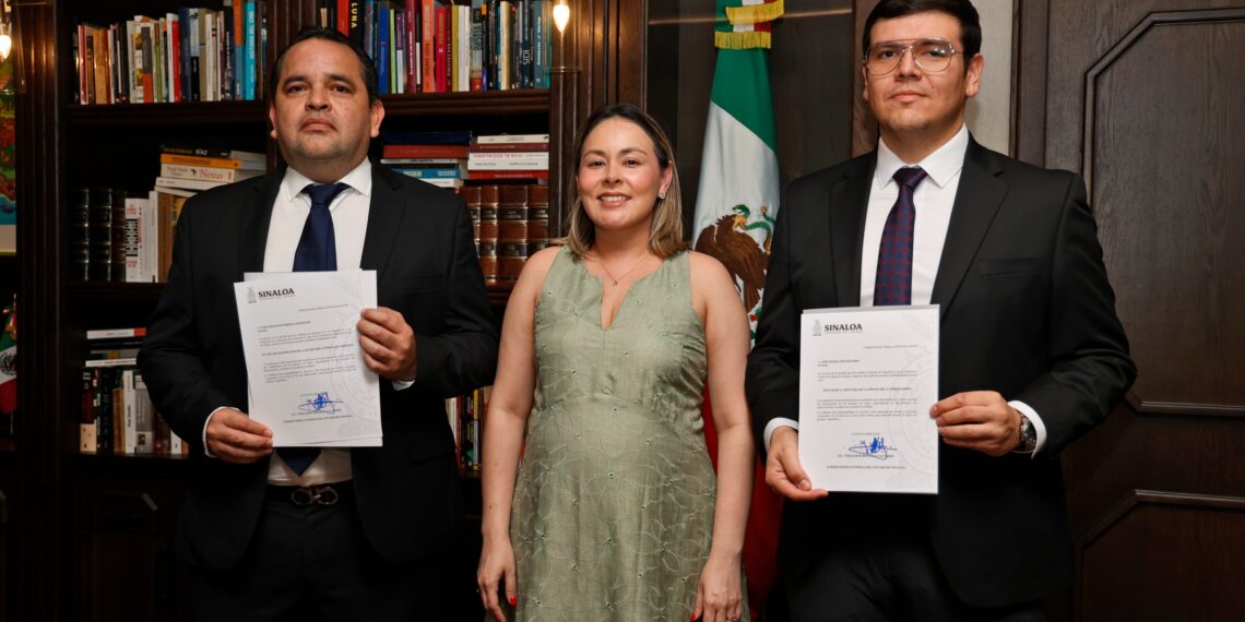 Gobernadora Yeraldine Bonilla toma protesta a nuevos funcionarios en la SGG y el Despacho