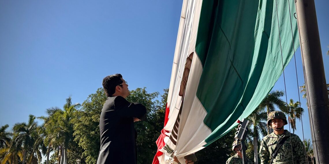 Autoridades civiles y militares conmemoran el 273 aniversario del natalicio de don Miguel Hidalgo y Costilla