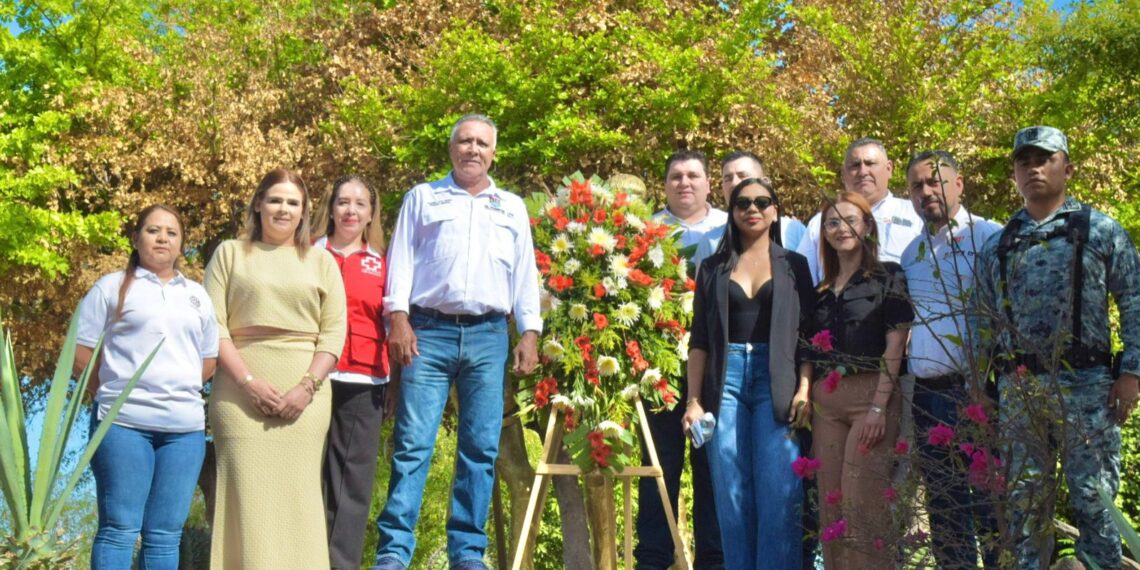 Gobierno de El Fuerte conmemora el Día del Maestro