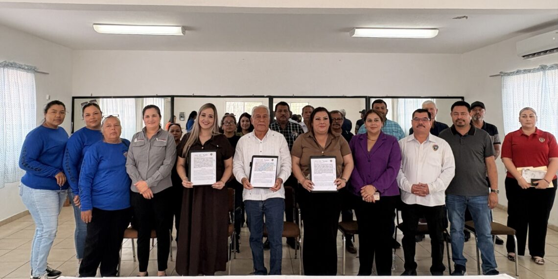 Impulsan COEPRISS y Ayuntamiento de Eldorado certificación sanitaria para fortalecer producción de moluscos bivalvos