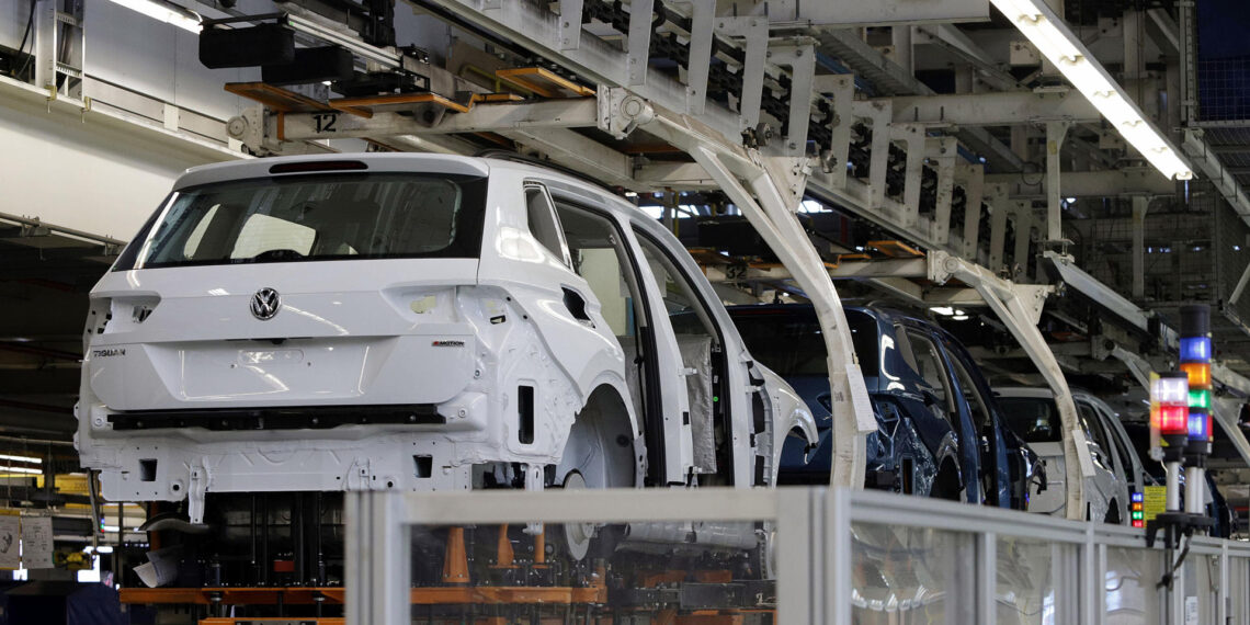 Exportación de autos de México crece un 11.43 % anual en abril