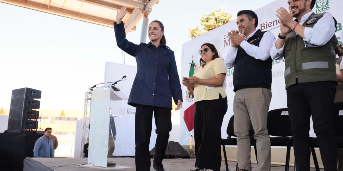 Presidenta Claudia Sheinbaum inicia entrega de 36 mil tarjetas de mejoramiento de vivienda como parte del plan de justicia para trabajadores agrícolas de San Quintín