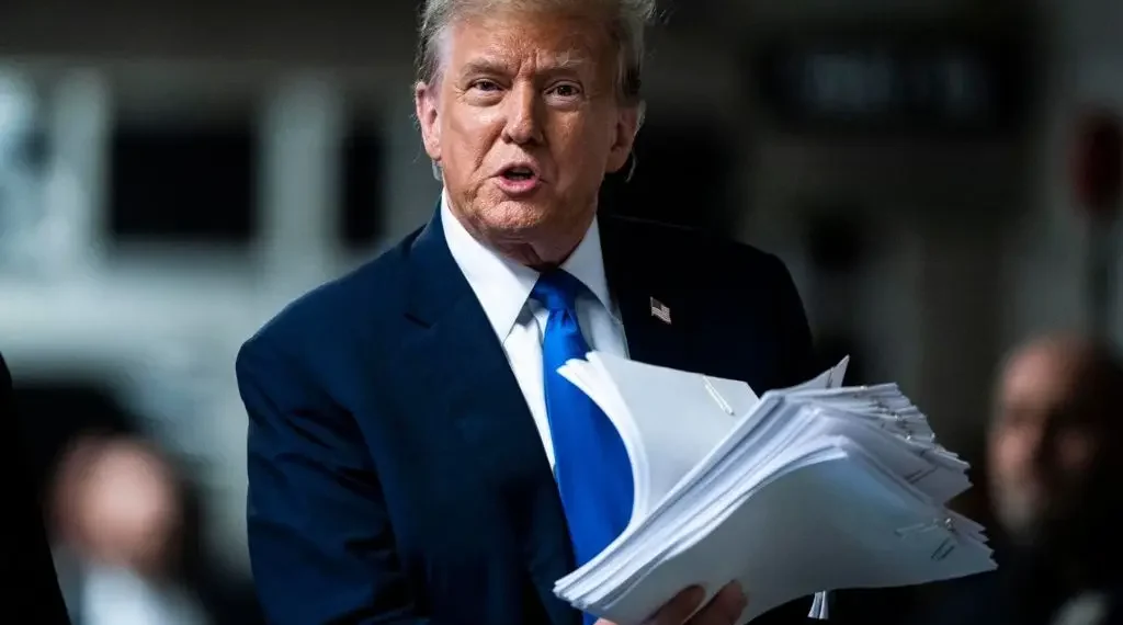 Corte de apelaciones permite a Trump seguir cobrando su arancel global del 10%