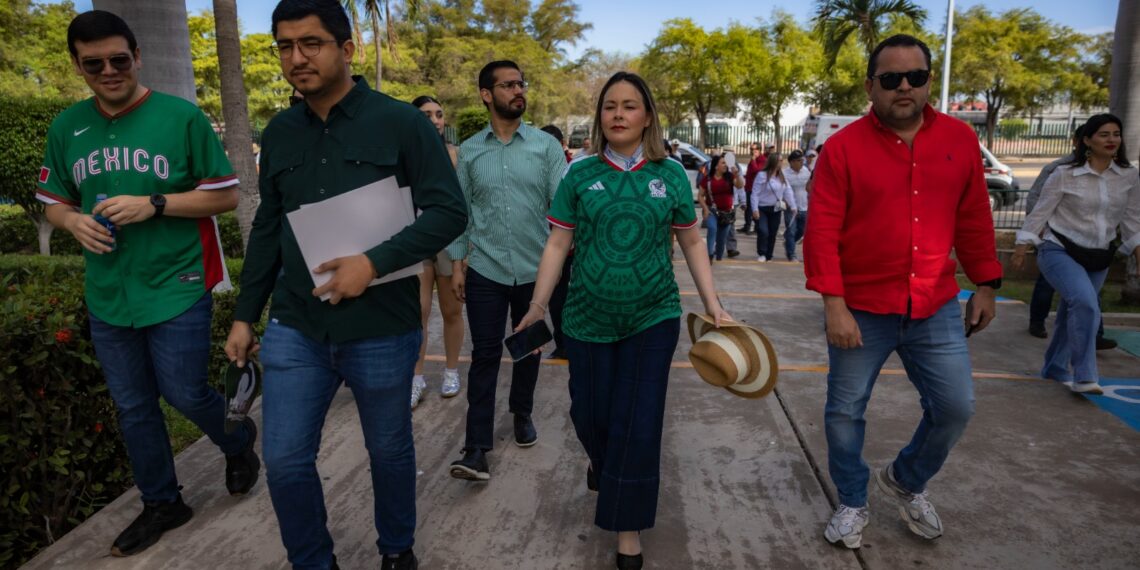 Entre porras, banderas y esperanza; así respaldó Sinaloa a su Presidenta