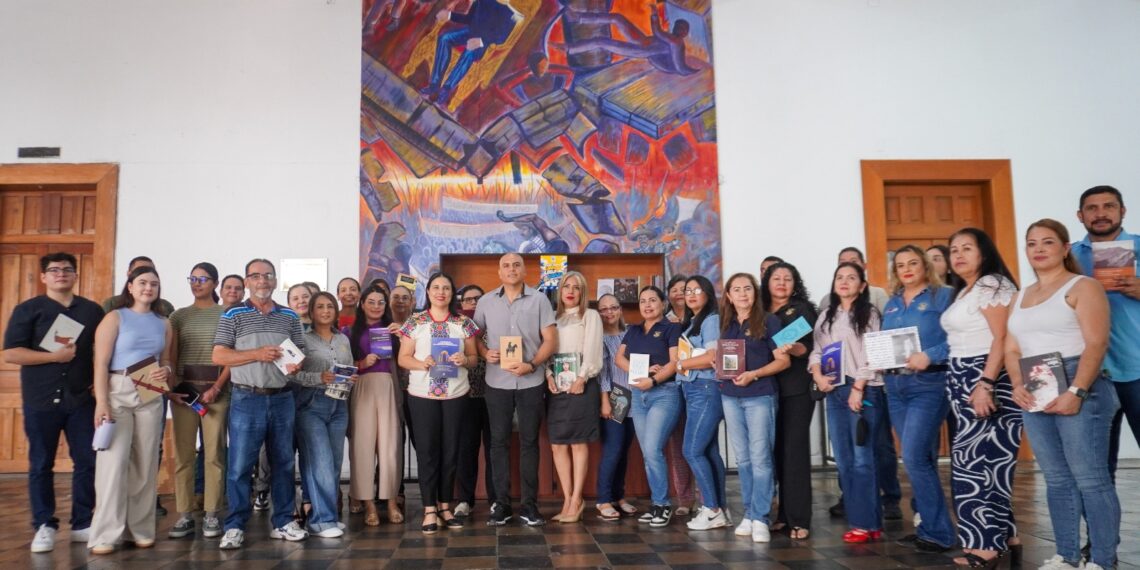 Instalan programa “Libros Libres” en la Dirección de Personal de la UAS para fortalecer la cultura lectora; más de 100 títulos al alcance de la comunidad