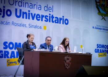 El Rector Jesús Madueña toma protesta a 41 directores y directoras electas de unidades académicas; H. Consejo Universitario aprueba comisión especial para exigir presupuesto federal digno
