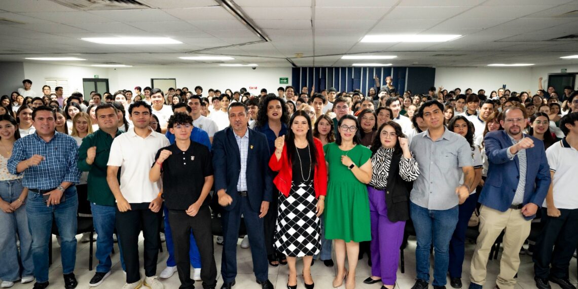 La UAS impulsa el uso consciente de la tecnología con el foro “Tú y tu celular: Jóvenes de México frente a las pantallas”, promoviendo el bienestar digital estudiantil