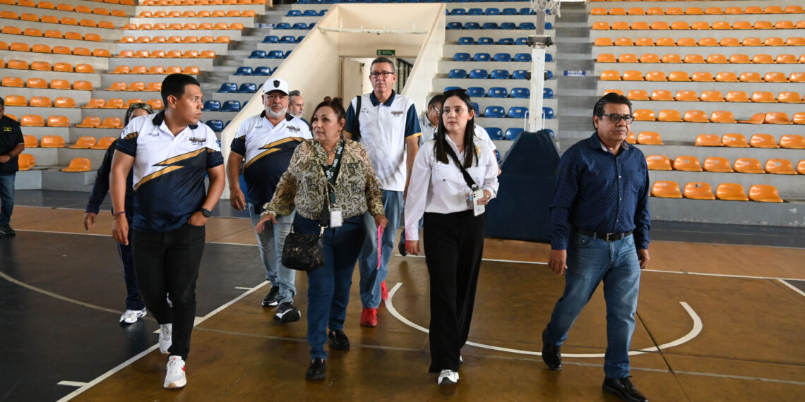 La UAS y el IMSS fortalecen acciones para la seguridad laboral; recorren instalaciones deportivas para identificar medidas de prevención de riesgos