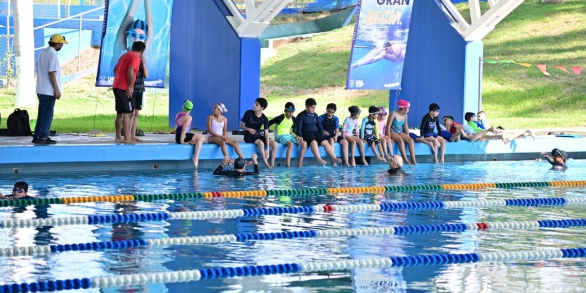 Tras mantenimiento integral, reabre la Alberca Olímpica de la UAS e invita a sus cursos de natación; inician las inscripciones para Clínicas de Verano