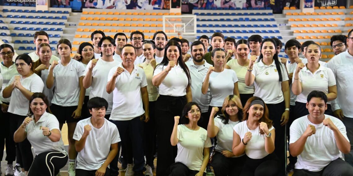 Con Marco Verde al frente, la UAS va por un Guinness World Record con megaclase de fitness de boxeo; mil universitarios en las cuatro regiones