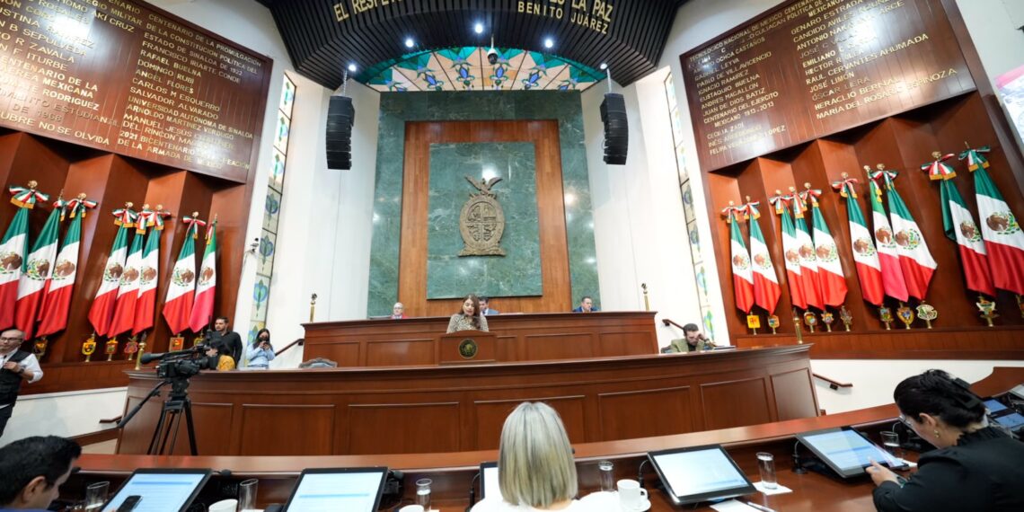 Dan lectura a tres nuevas iniciativas en Sesión Ordinaria del Congreso del Estado