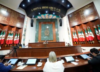Dan lectura a tres nuevas iniciativas en Sesión Ordinaria del Congreso del Estado