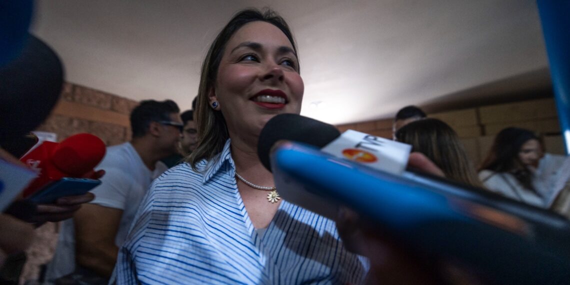 “Seguimos trabajando con la Comisión Federal de Electricidad para apoyar a las familias sinaloenses”, afirma Gobernadora Yeraldine Bonilla