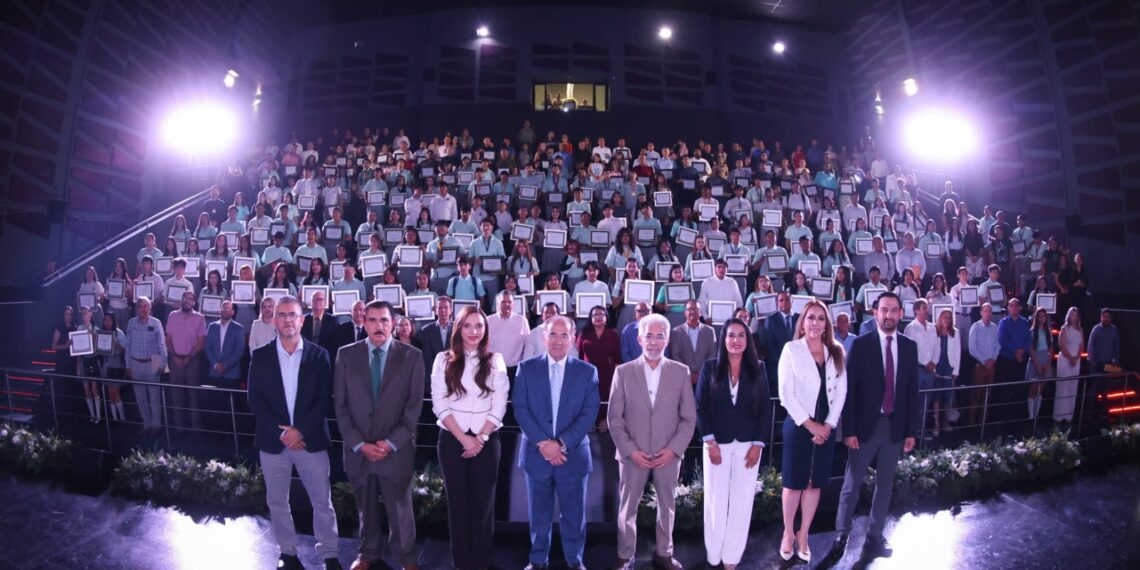 COBAES reconoce el talento que transforma vidas y construye el futuro de Sinaloa