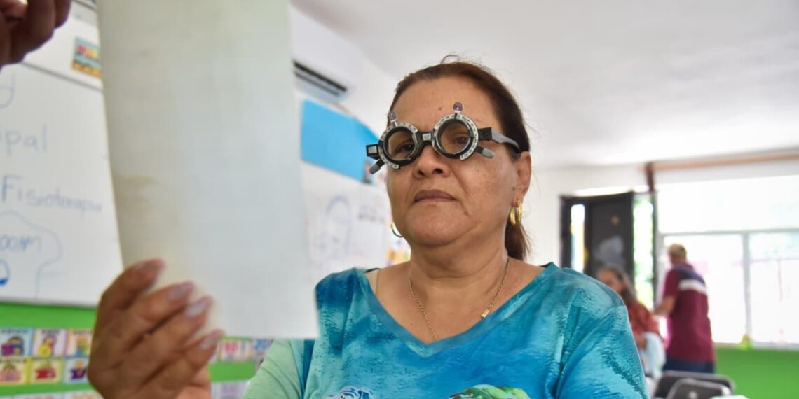Invita Salud Ahome a evaluación oftalmológica para tener lentes gratuitos