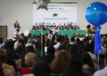 La inclusión abre caminos: Miguel Leonel culmina sus estudios de bachillerato en COBAES