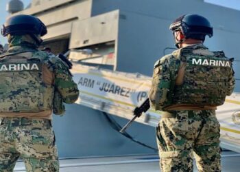 Golpe al Narco en Michoacán: Marina Asegura Más de 130 Kilos de Cocaína; 5 Extranjeros Detenidos