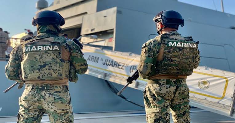 Golpe al Narco en Michoacán: Marina Asegura Más de 130 Kilos de Cocaína; 5 Extranjeros Detenidos