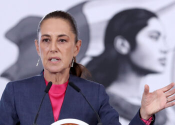 Sheinbaum llama a FIFA a reflexionar sobre el costo de los boletos y comercialización del Mundial