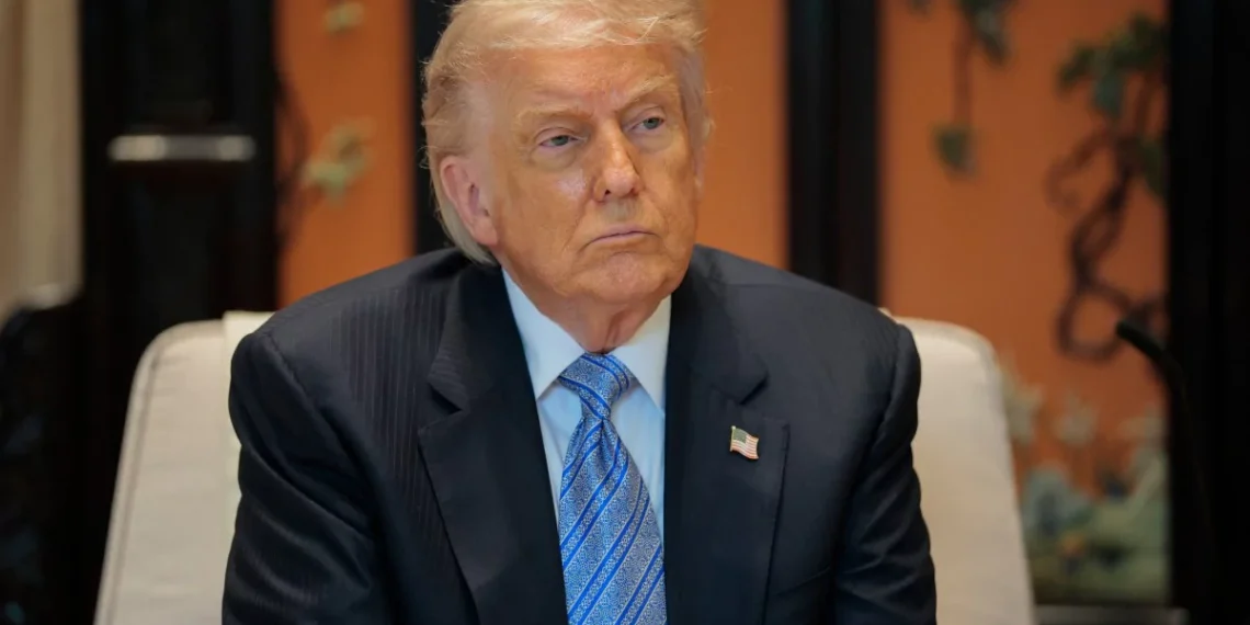 Gobierno de Trump amenaza con revocar la ciudadanía a acusados de fraude migratorio