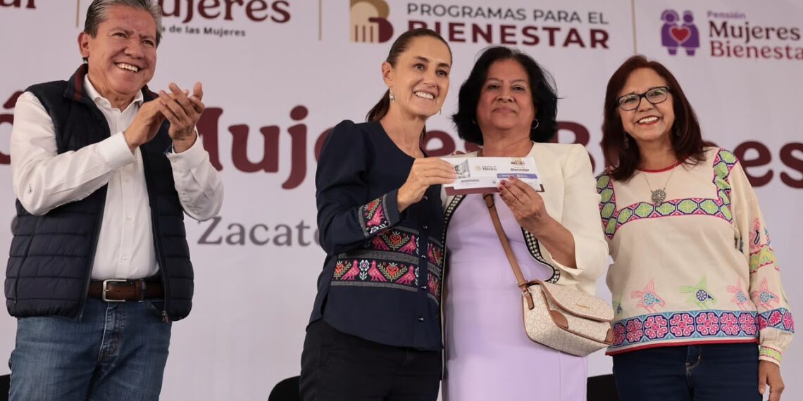 La Pensión Mujeres Bienestar no es una dádiva, es un derecho de las mexicanas: Presidenta Caudia Sheinbaum en entrega de tarjetas en Río Grande, Zacatecas