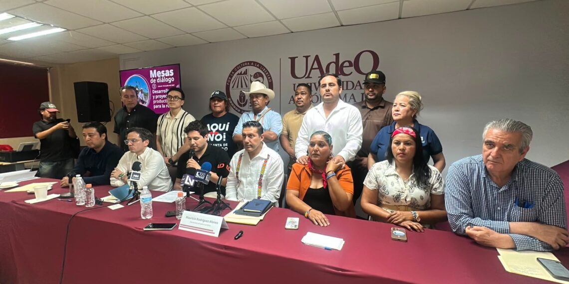 Avanza el diálogo en Topolobampo con un intercambio abierto de información sobre desarrollo regional