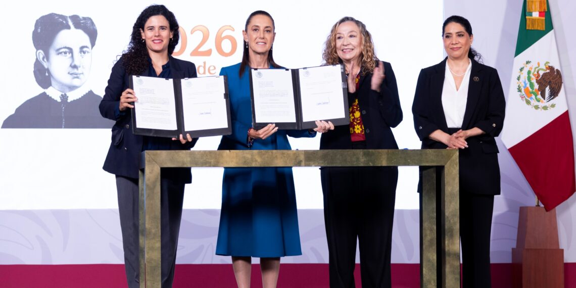 Presidenta Claudia Sheinbaum firma y envía iniciativa de Ley General para prevenir, investigar, sancionar y reparar el daño por el delito de feminicidio