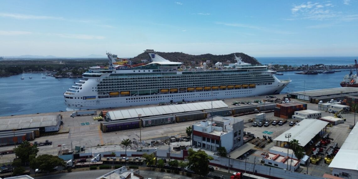 Mazatlán recibe a más de 300 mil cruceristas en los primeros siete meses de 2026