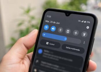 ¿Qué significa el símbolo H+ en tu celular y cómo recuperar la red cuando aparece?