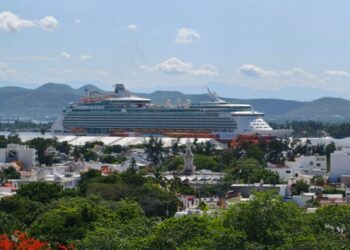 Turismo de cruceros posiciona a Mazatlán como destino internacional durante el verano